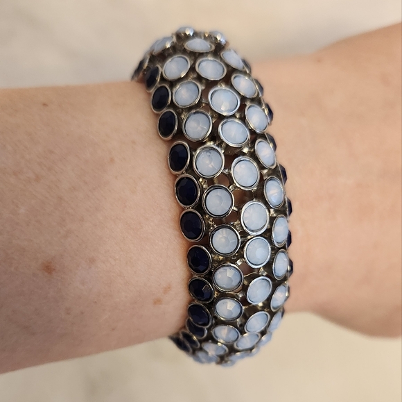 NWOT Lia Sophia "Assemblage" Blue Chrystal Bracelet - Picture 4 of 5